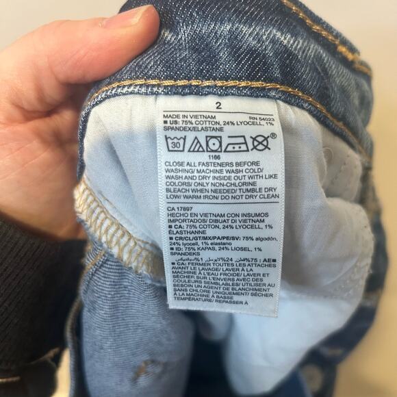 Old Navy Womens High Rise Slouchy Straight Jeans Size 2 Distressed Raw Hem NWOT - Picture 6 of 7